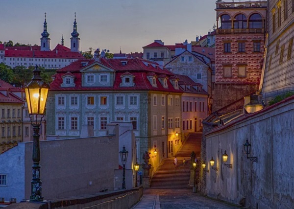 qq情侣网名 简单