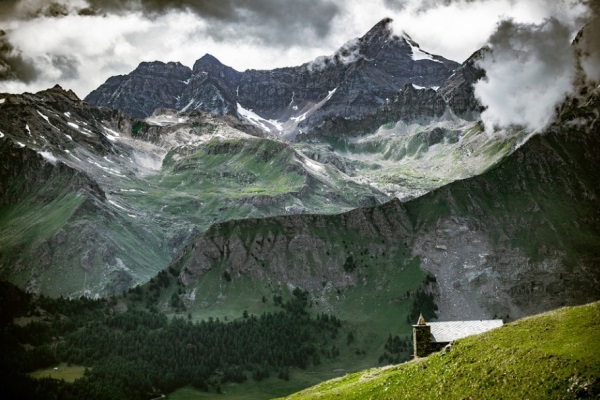 姓徐女孩名字优雅大气,姓徐女孩子气质名字