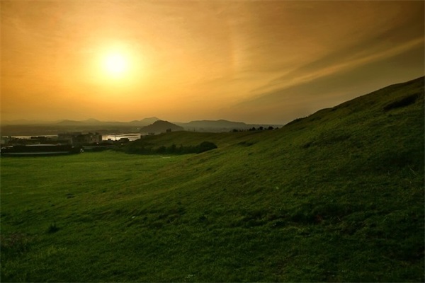 高中三班群网名(共110个)