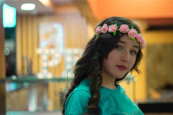 QQ学生女网名两个字